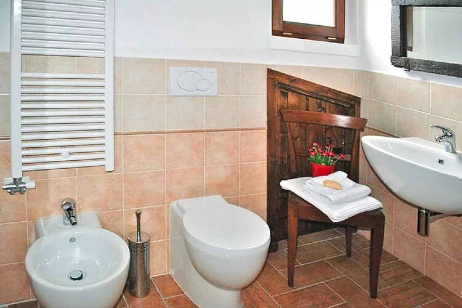 Agri-tourism La Filomena Montefortino - l'Infinito-Badkamer