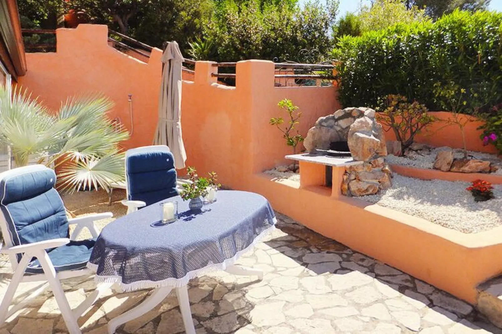 Case Vacanze Santa Margherita di Pula-Bilo 2/3 Jana Margherita-Buitenkant zomer