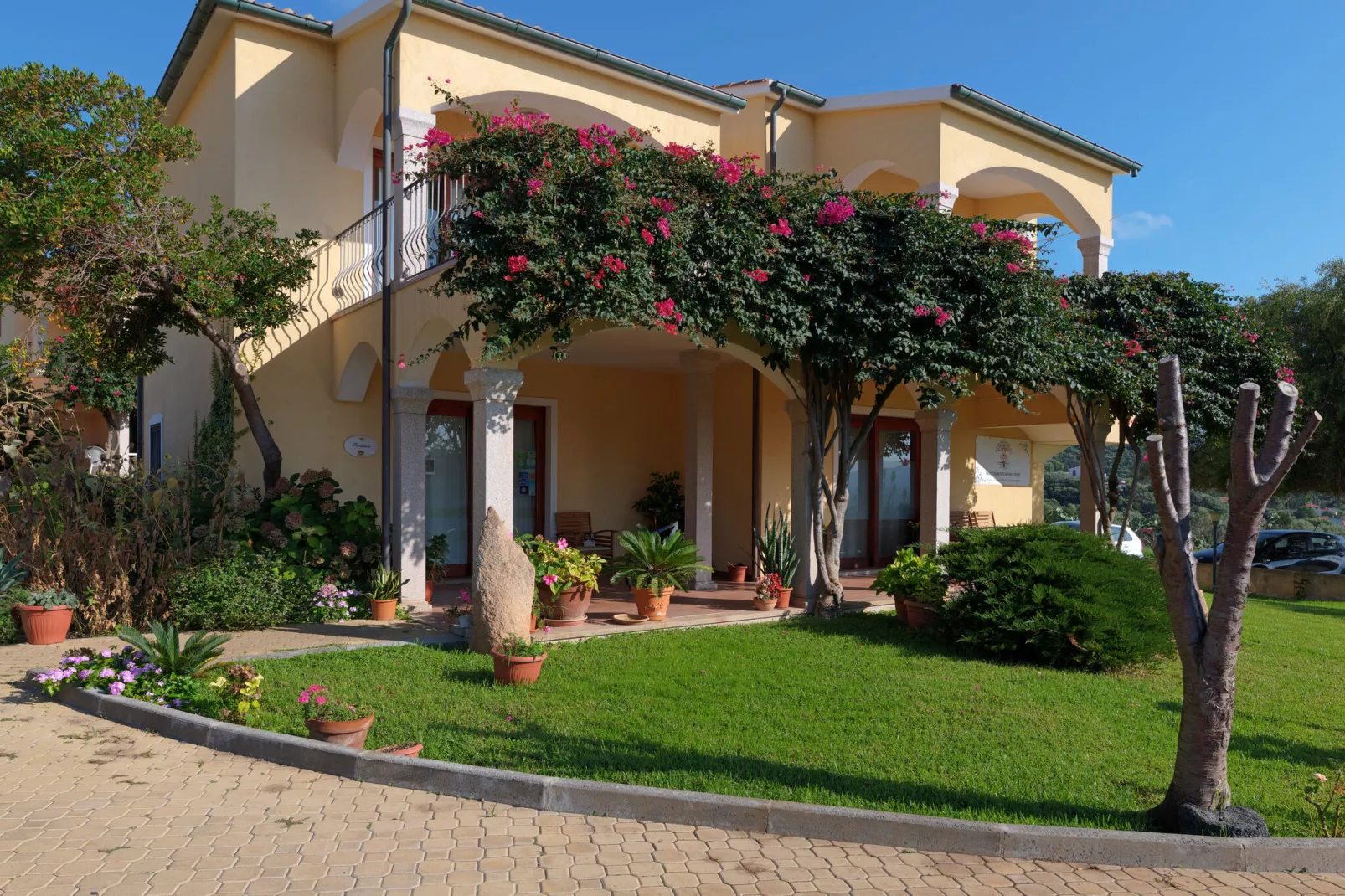 Residence Badus Badesi-Trilo 6 mit Meerblick-Buitenkant zomer