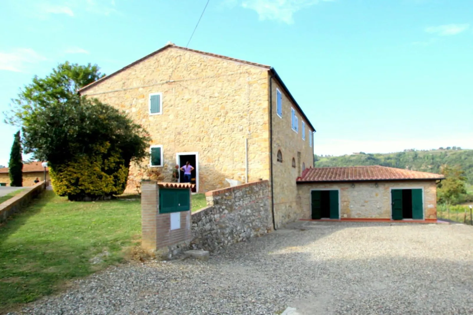Acquaviva Intero