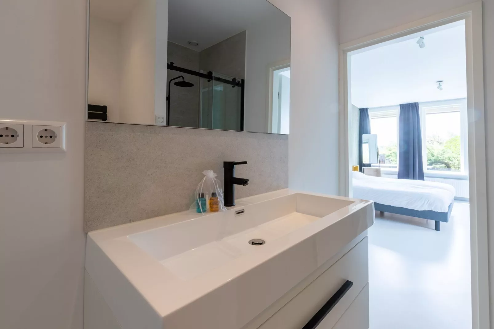 Gentiaan aan Zee-Badkamer