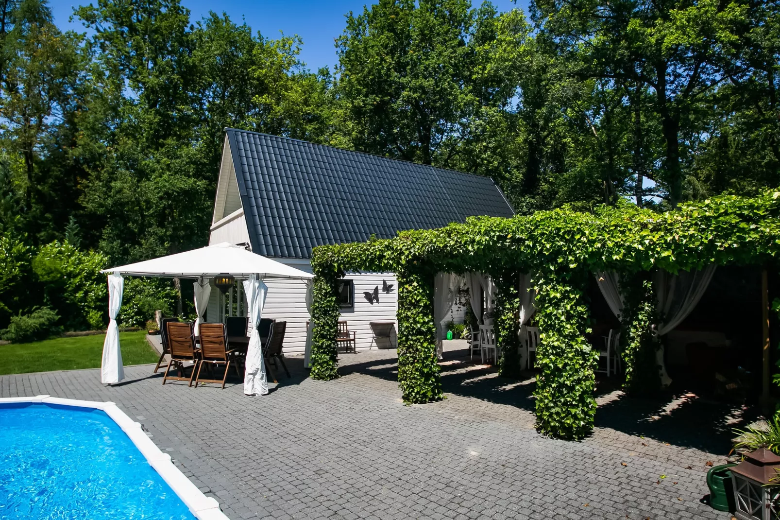 Botterlodge-Buitenkant zomer