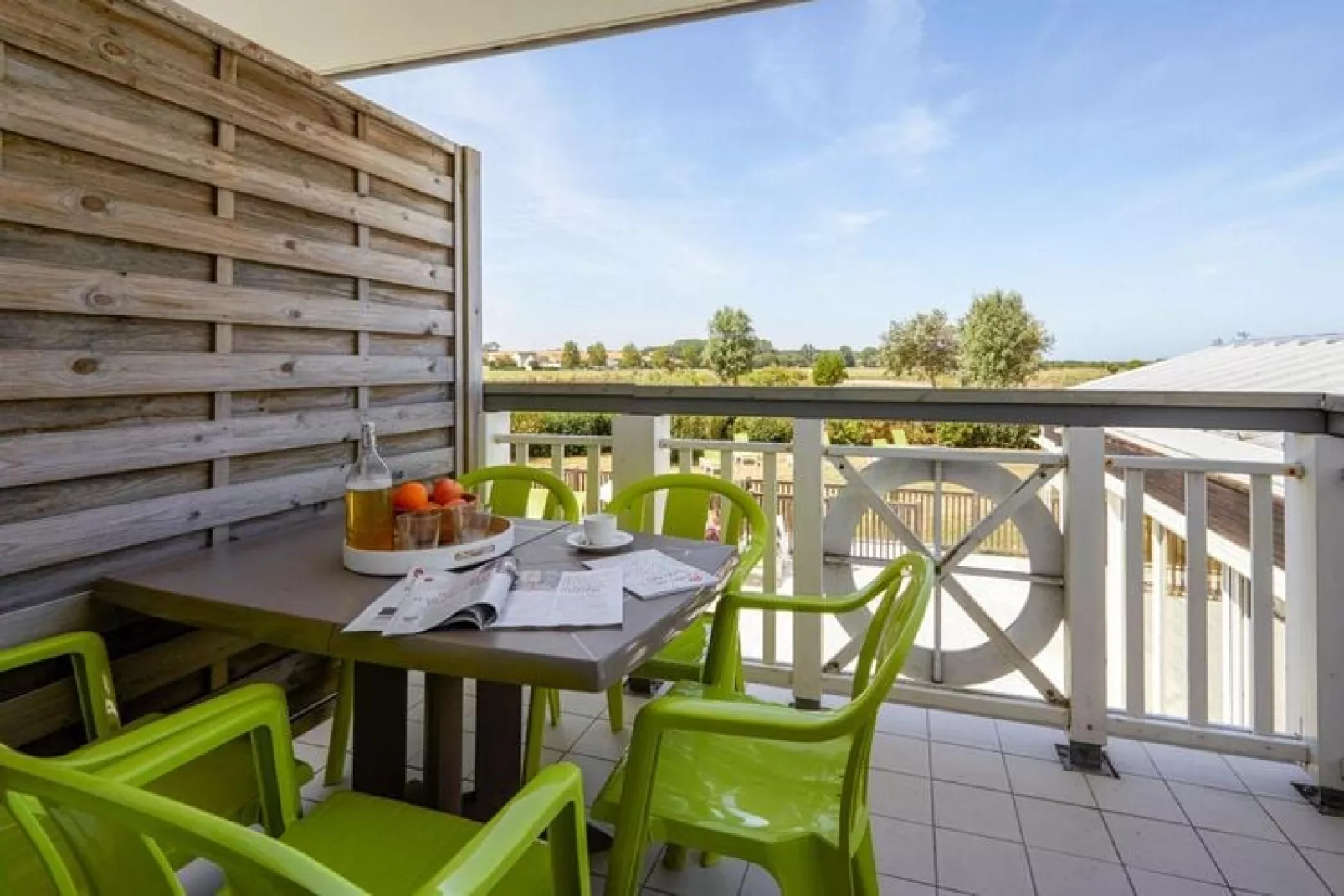 Residence Le Chant des Oiseaux Courseulles-sur-Mer - 25 Standard Apt 5 p - 1 bedroom-Terras