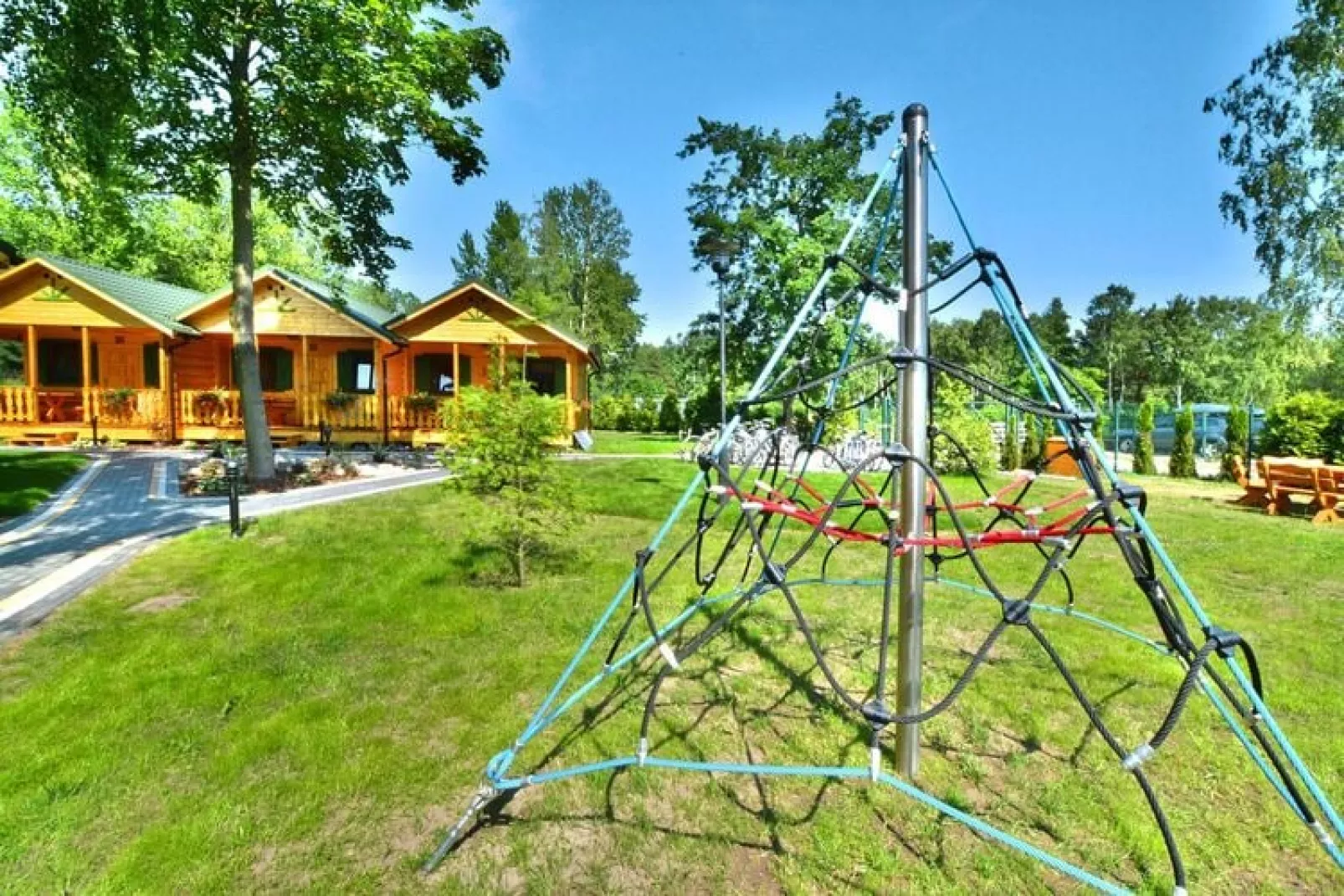 Domki letniskowe dla 4 osób Mielno-Tuinen zomer