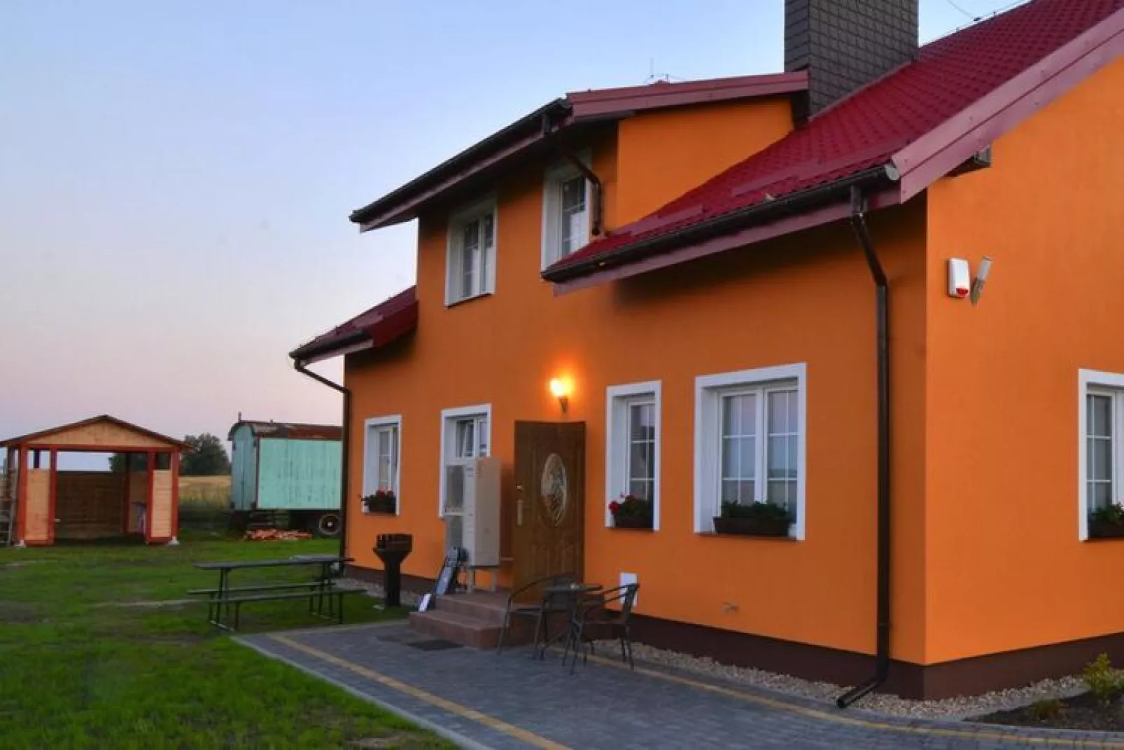 Apartament na piętrze 150 m2 Gąski-Buitenkant zomer