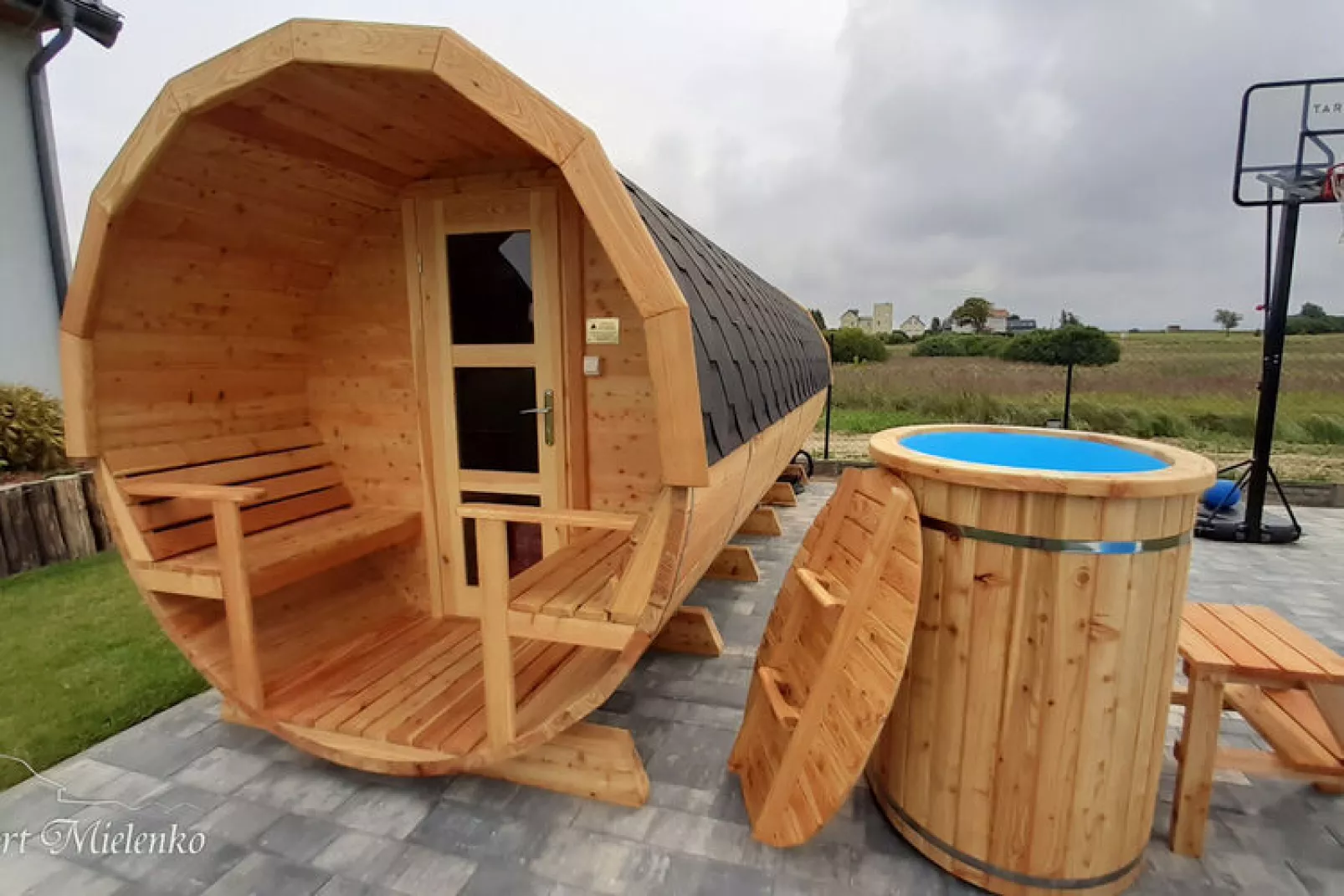 Resort Mielenko dom na środku ogrodu-Sauna