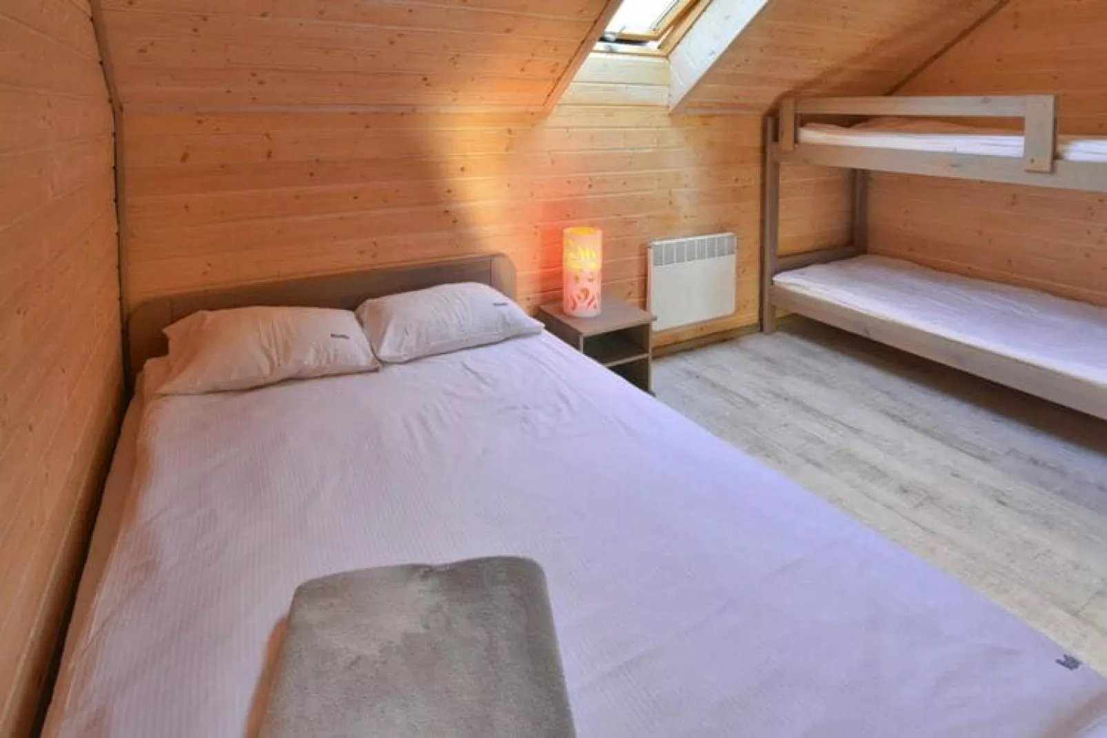 Domki LUX dla 6 osób Sianożęty-Slaapkamer