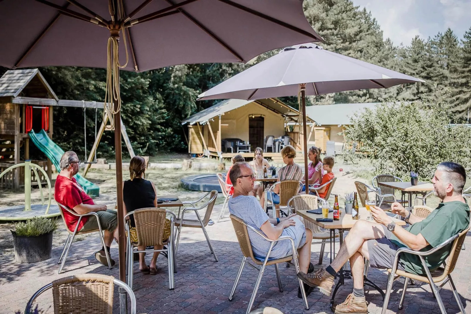 Vlaamse gaai-Parkfaciliteiten