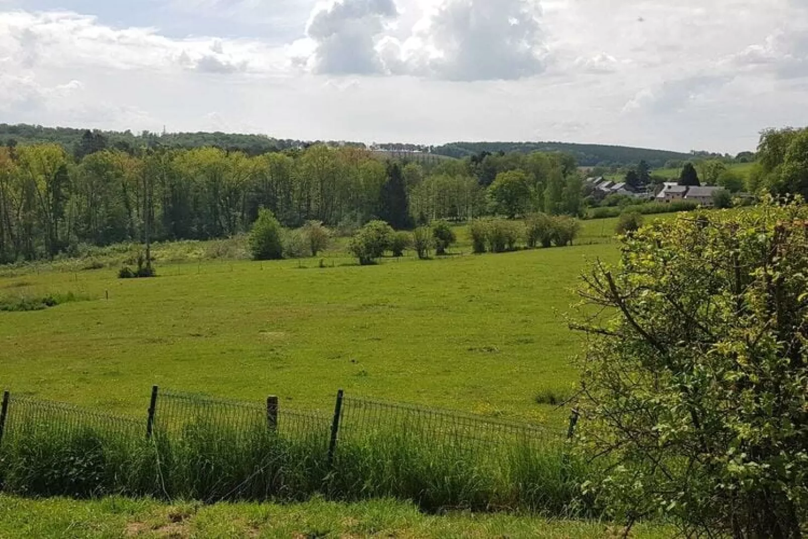 Residence Suprême-Gebieden zomer 1km