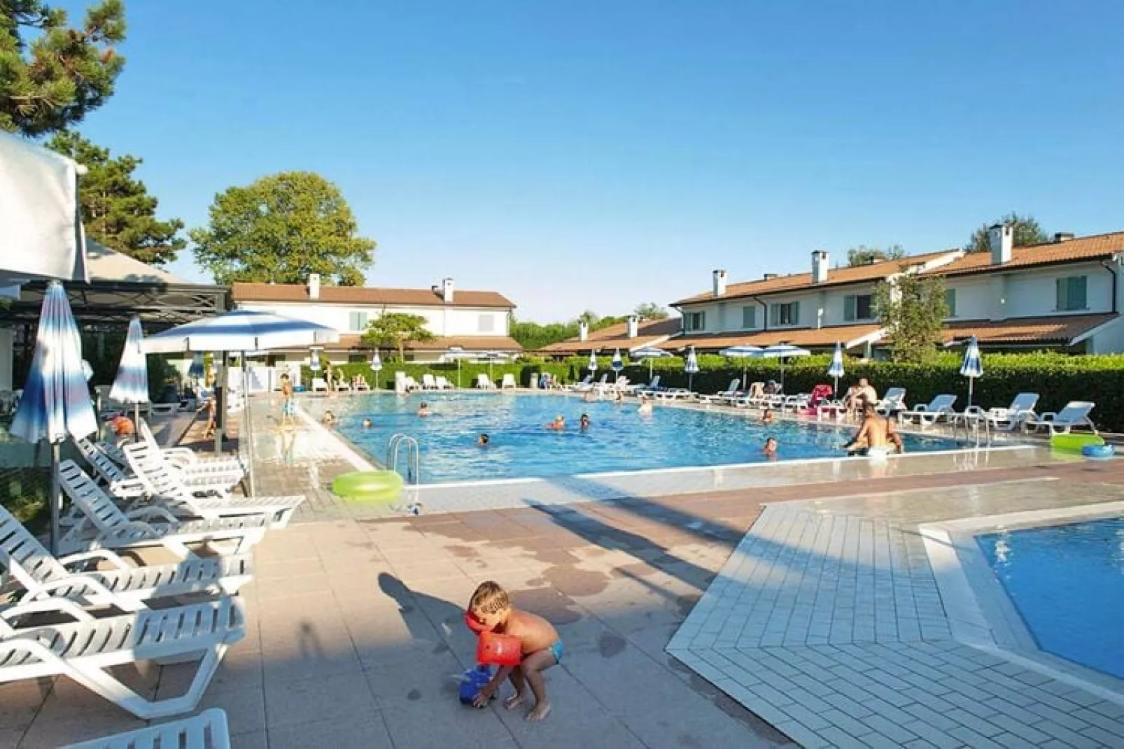 Holiday resort Villaggio Ca' del Pino Tipo G1 Bibione Spiaggia-Tipo G1-Zwembad