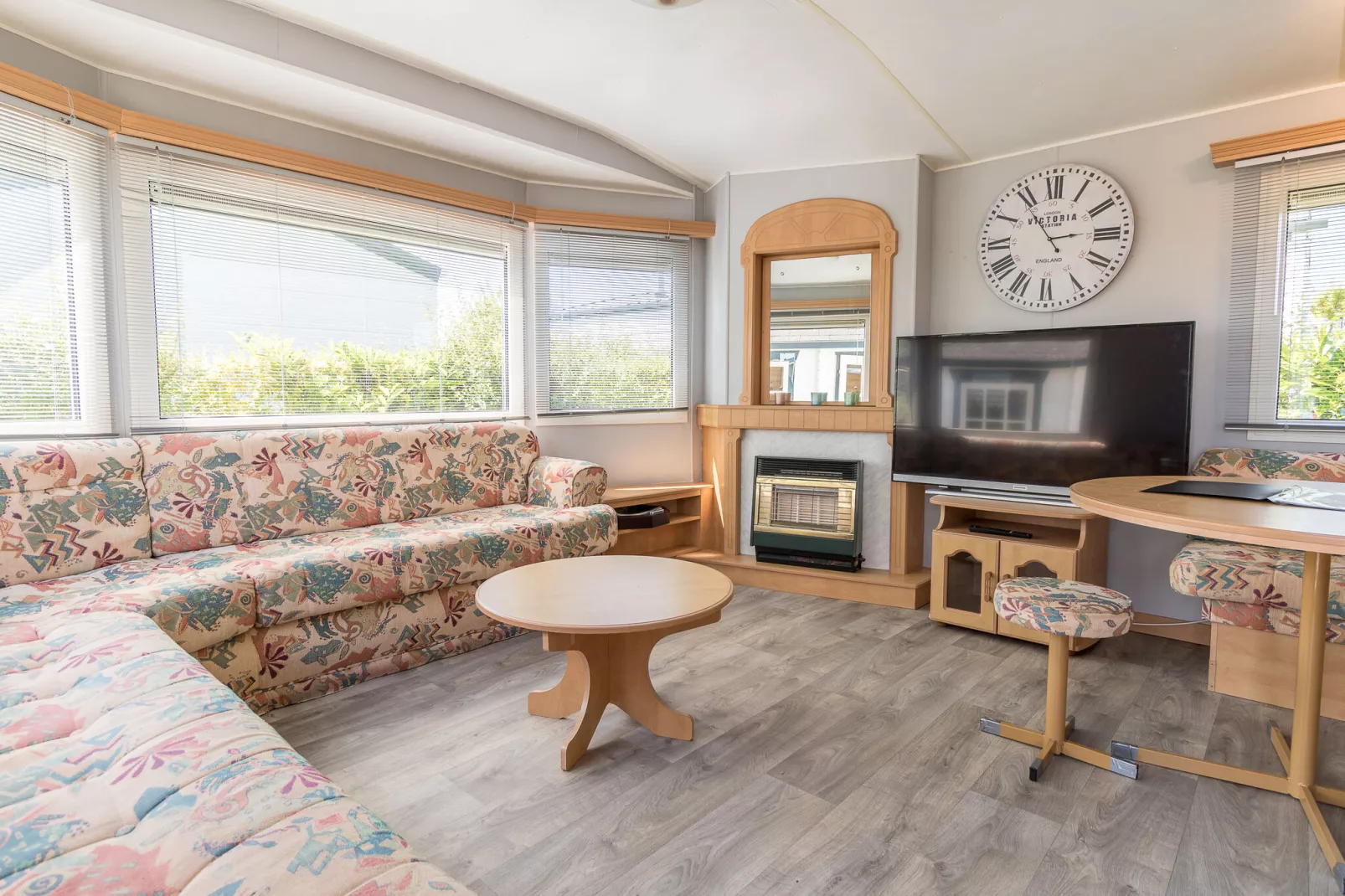 Julianahoeve - Chalet aan Zee-Woonkamer