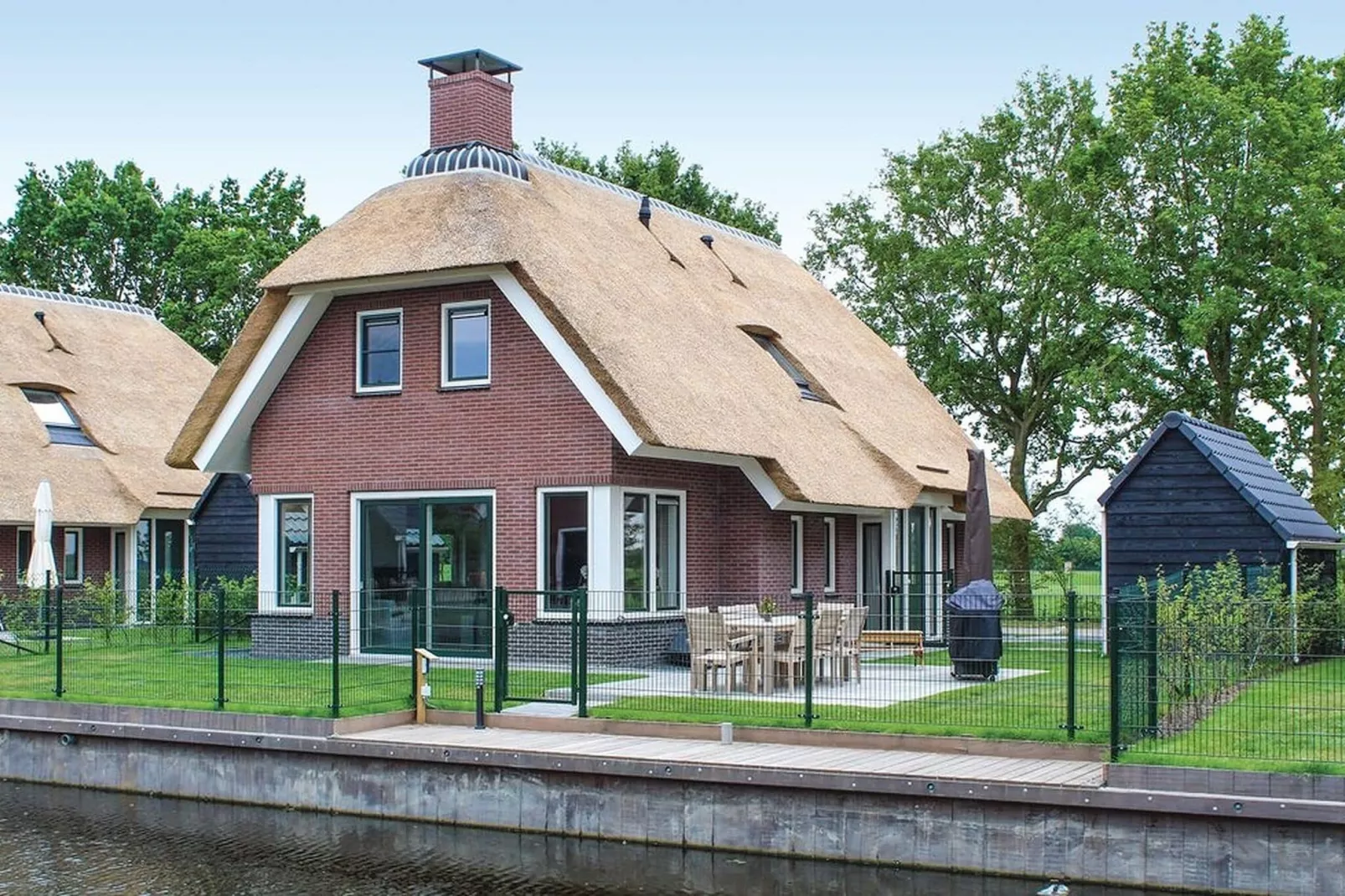 Recreatiepark Idskenhuizen 7-Buitenkant zomer