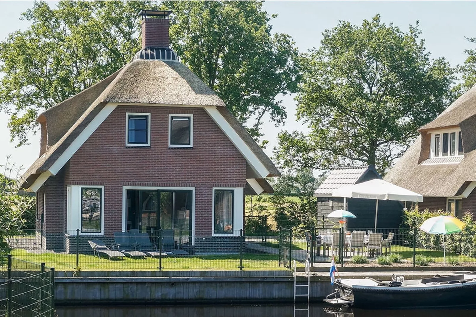 Recreatiepark Idskenhuizen 7-Buitenkant zomer