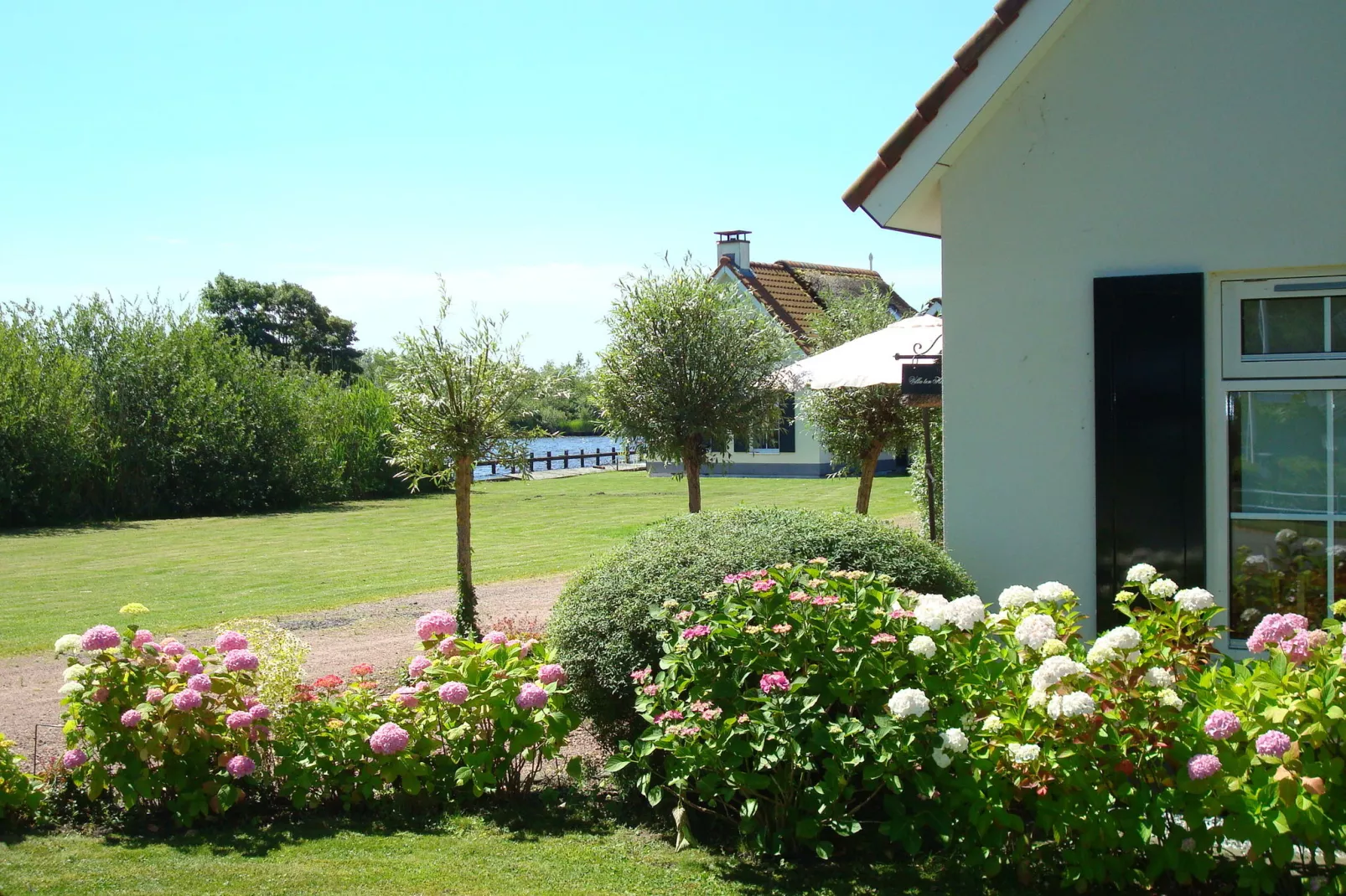 Villa ten Hoeve-Tuinen zomer