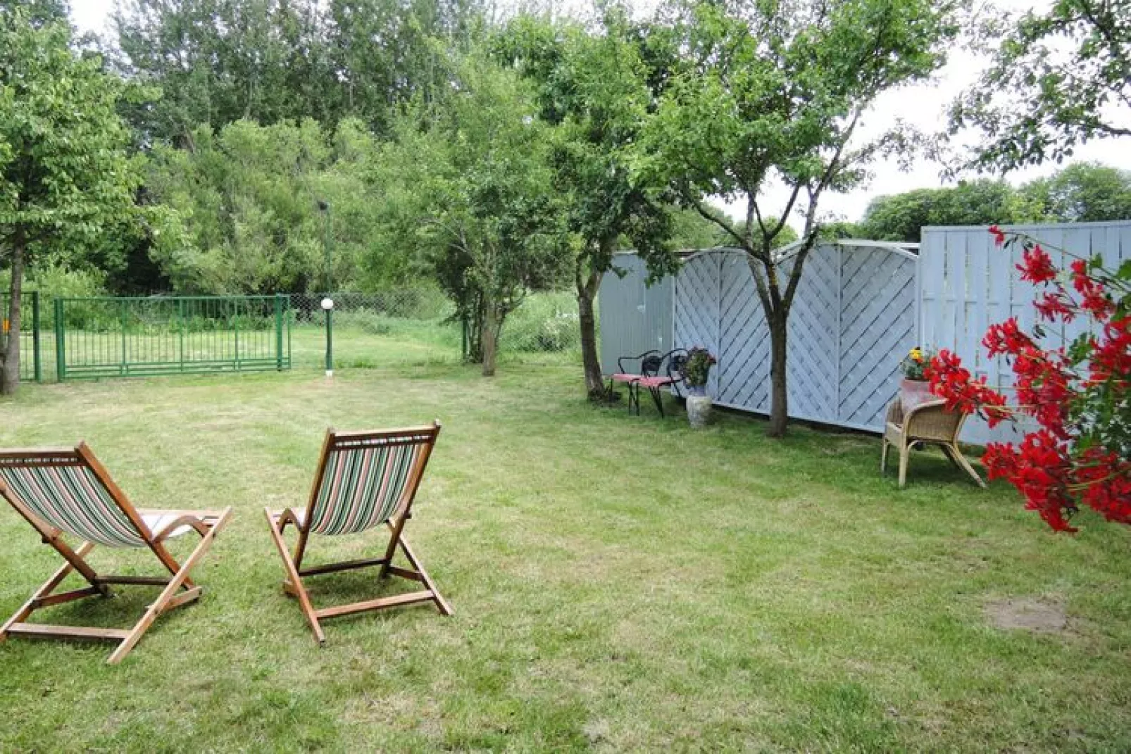 Bungalow Wrzosowo Ptasi Zakatek BON-Tuinen zomer