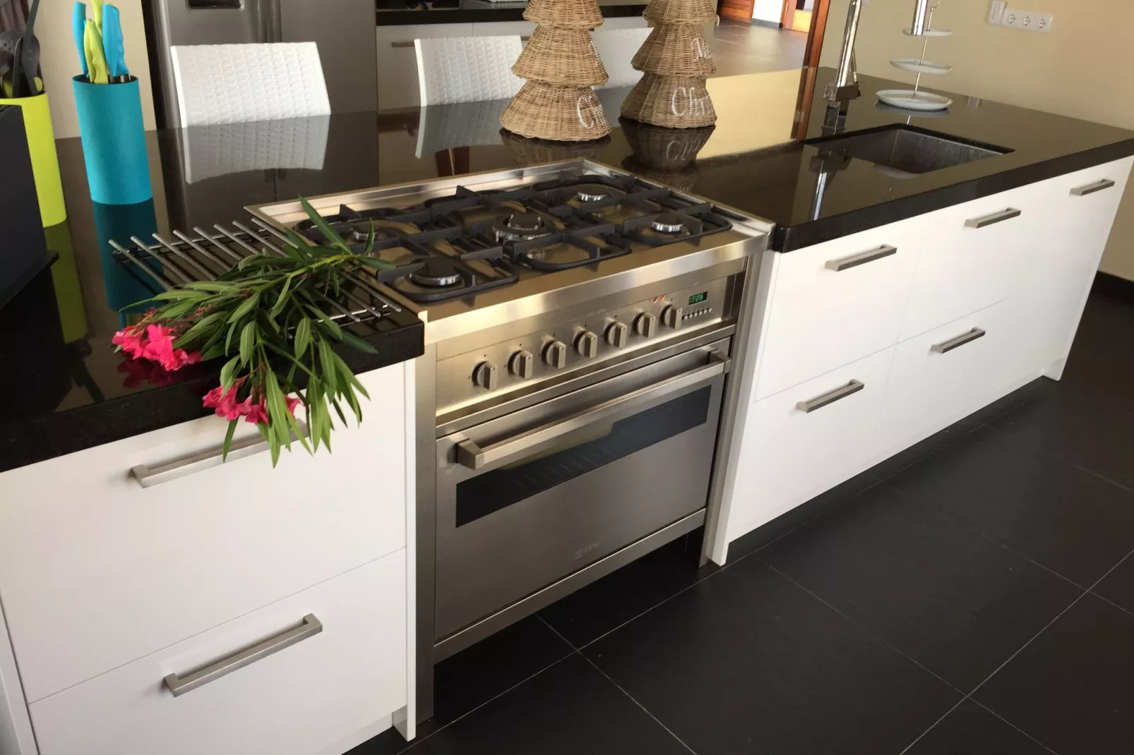 Villa Sonrisa Vista Royal-Keuken