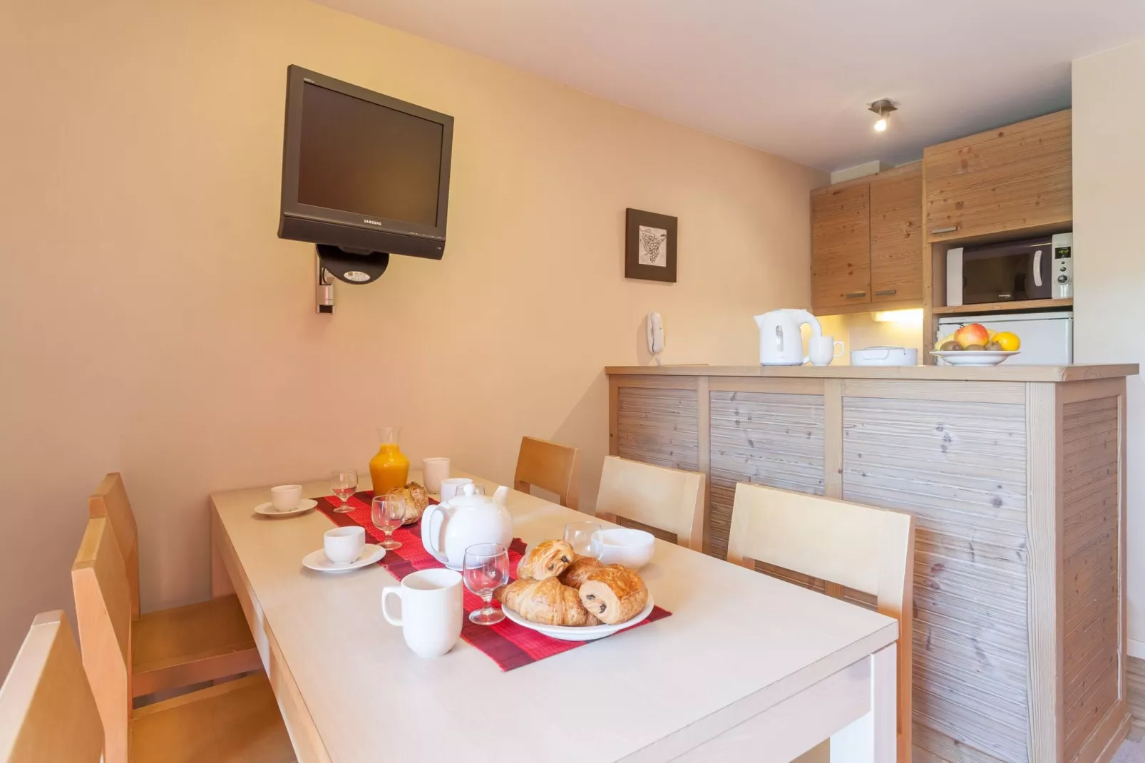 Residence Le Clos d'Eguisheim Eguisheim  27 Standard - Apt 6 p - 1 bedroom - 1 sleeping alcove-Woonkamer