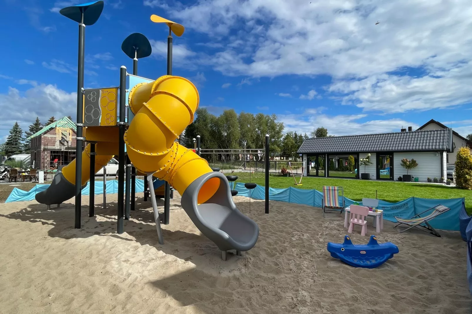 Domki wakacyjne PREMIUM dla 6 osób Sianożęty-Tuinen zomer