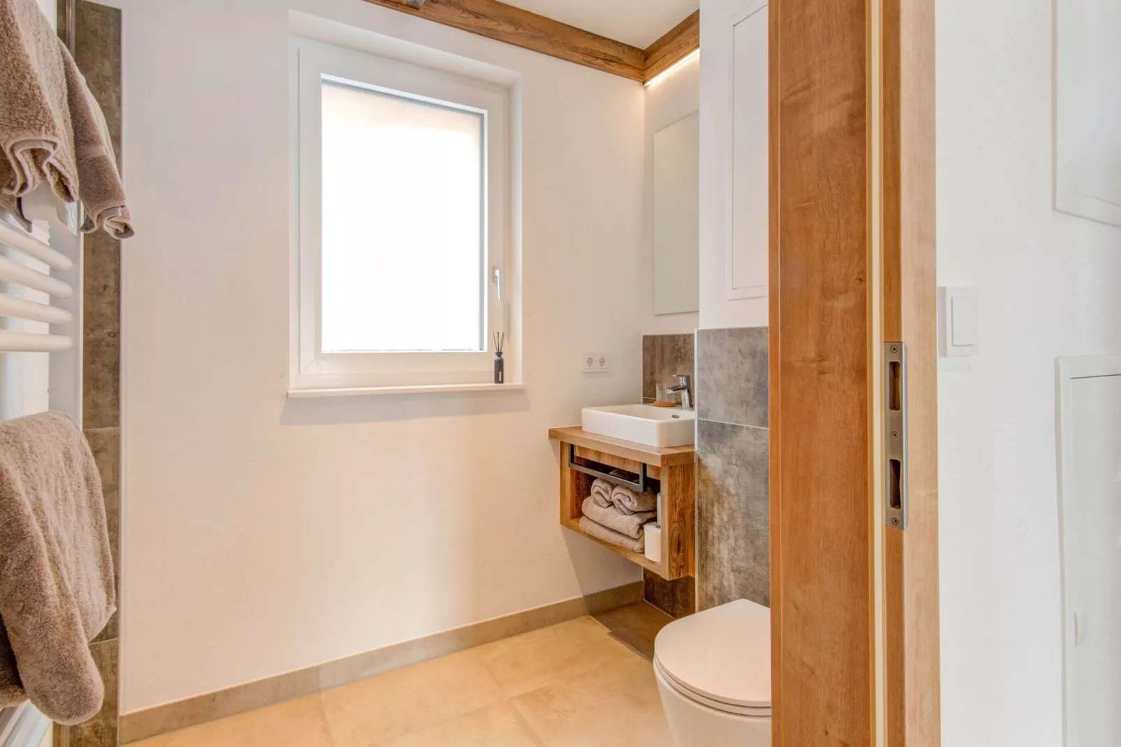 Golden Lodges Type 75-Badkamer