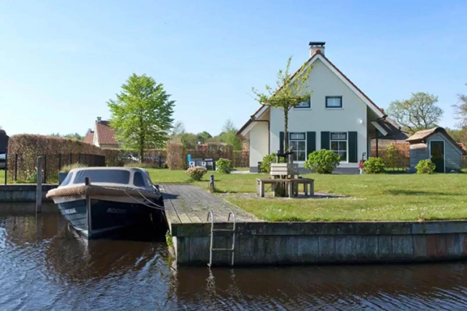 Landgoed Eysinga State 1-Buitenkant zomer