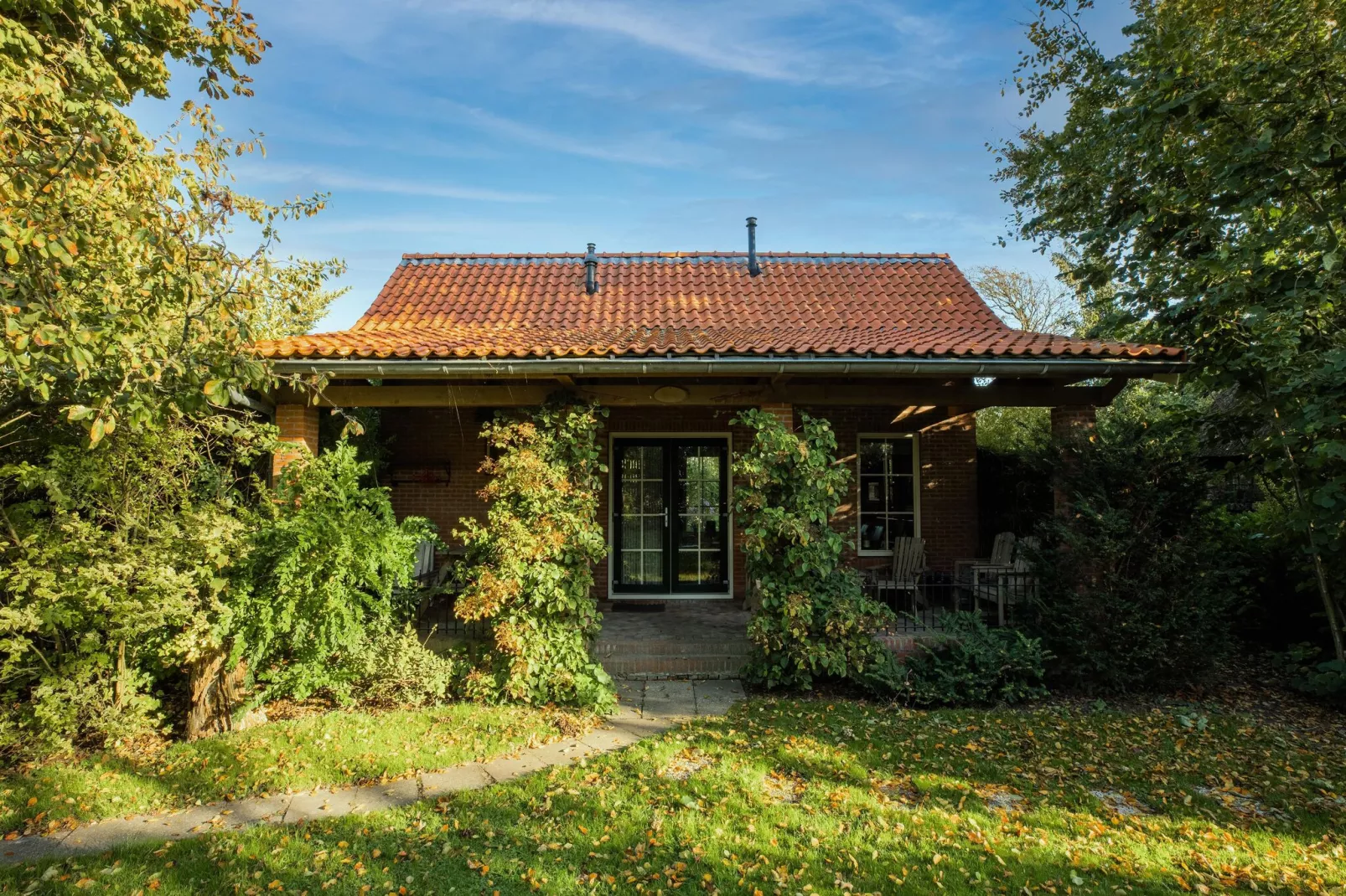 Vakantiewoning Wijnaldum-Buitenkant zomer