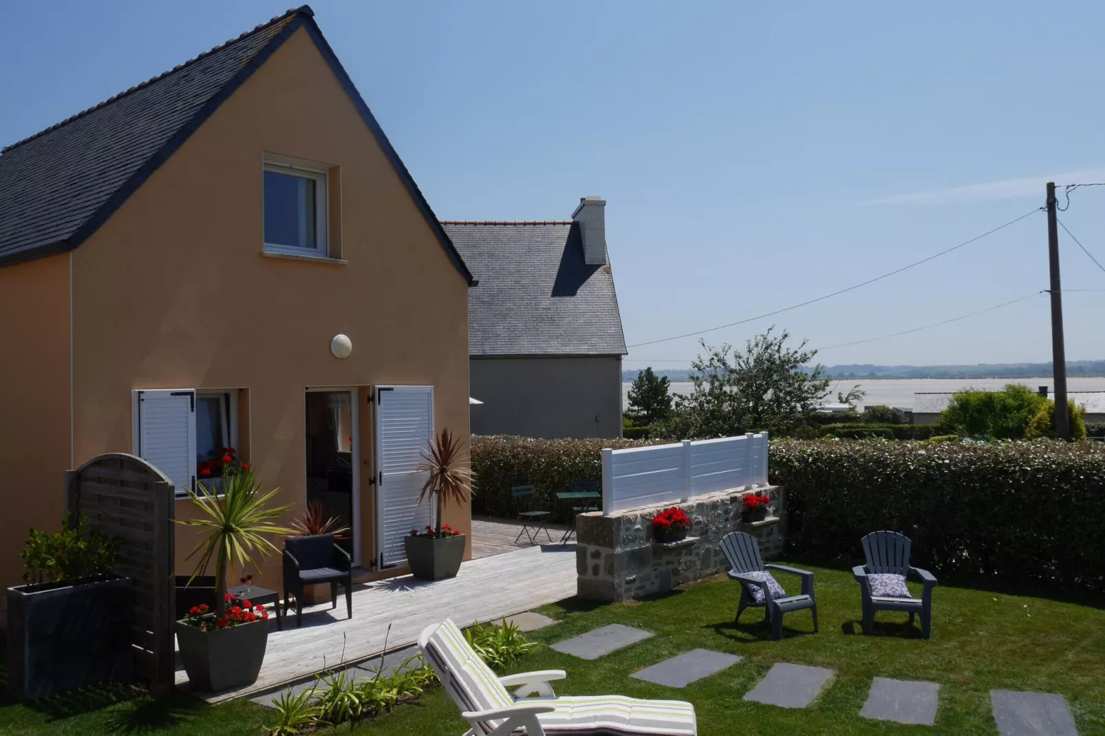 Ferienhaus Plounéour-Brignogan-Plages-Buitenkant zomer