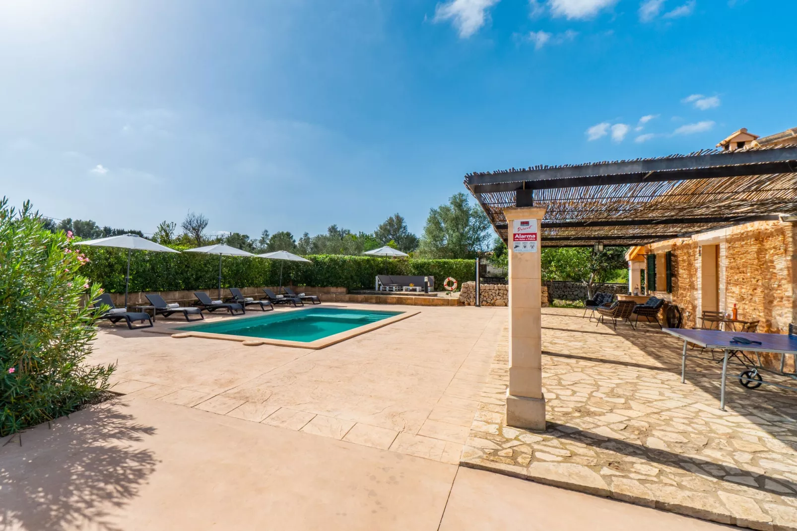 Finca Binitaref / 5-6 Personen-Buitenkant zomer