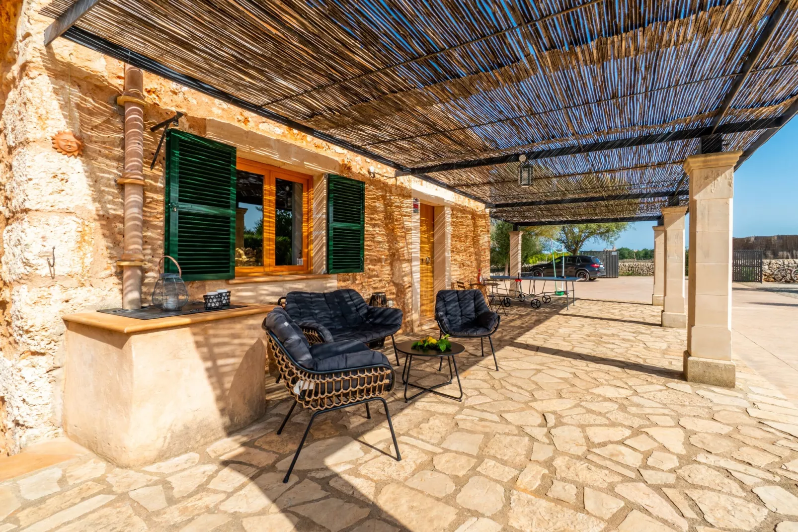 Finca Binitaref / 5-6 Personen-Terrasbalkon