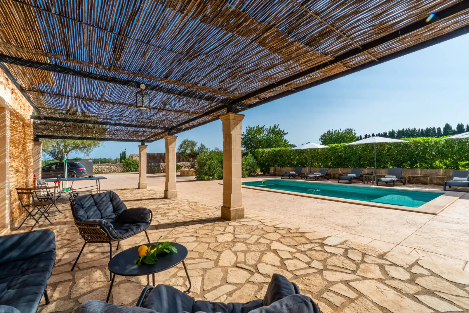 Finca Binitaref / 5-6 Personen-Terrasbalkon