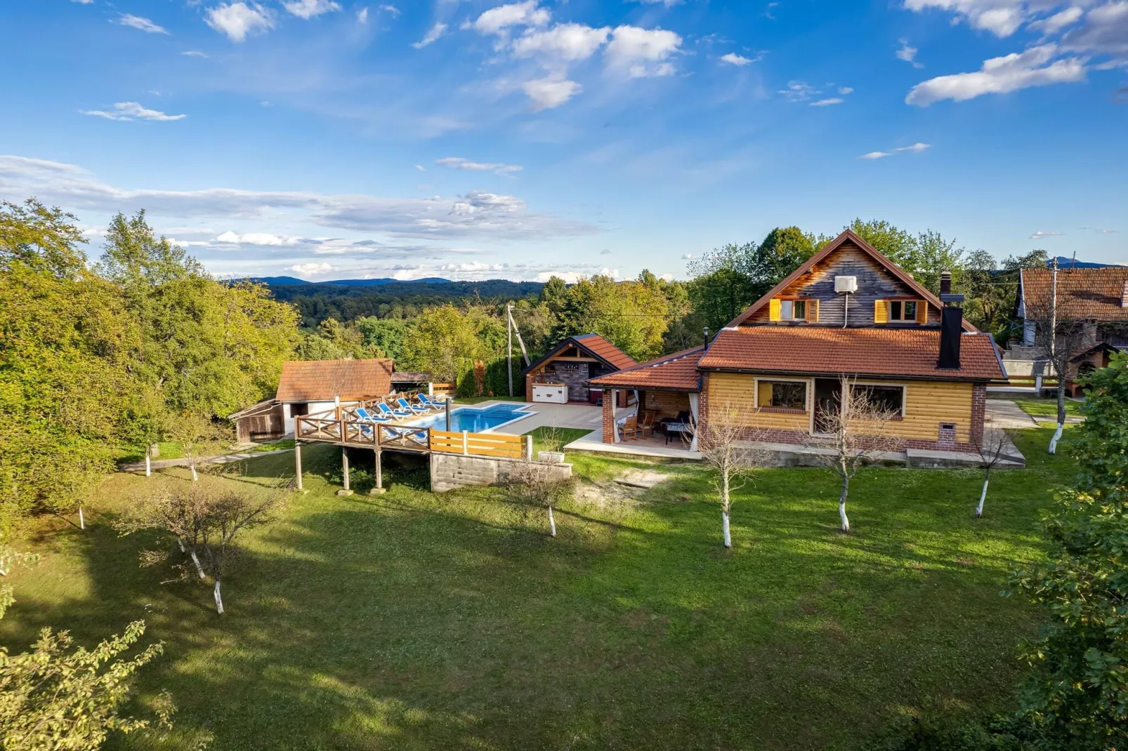 Villa Rebeka-Tuinen zomer