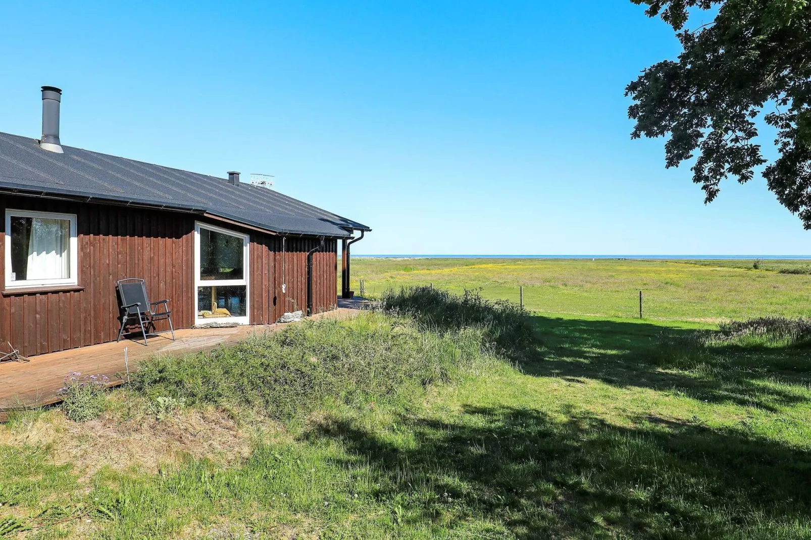 Kustsereniteit in LyngsAY-By Traum-Waterzicht