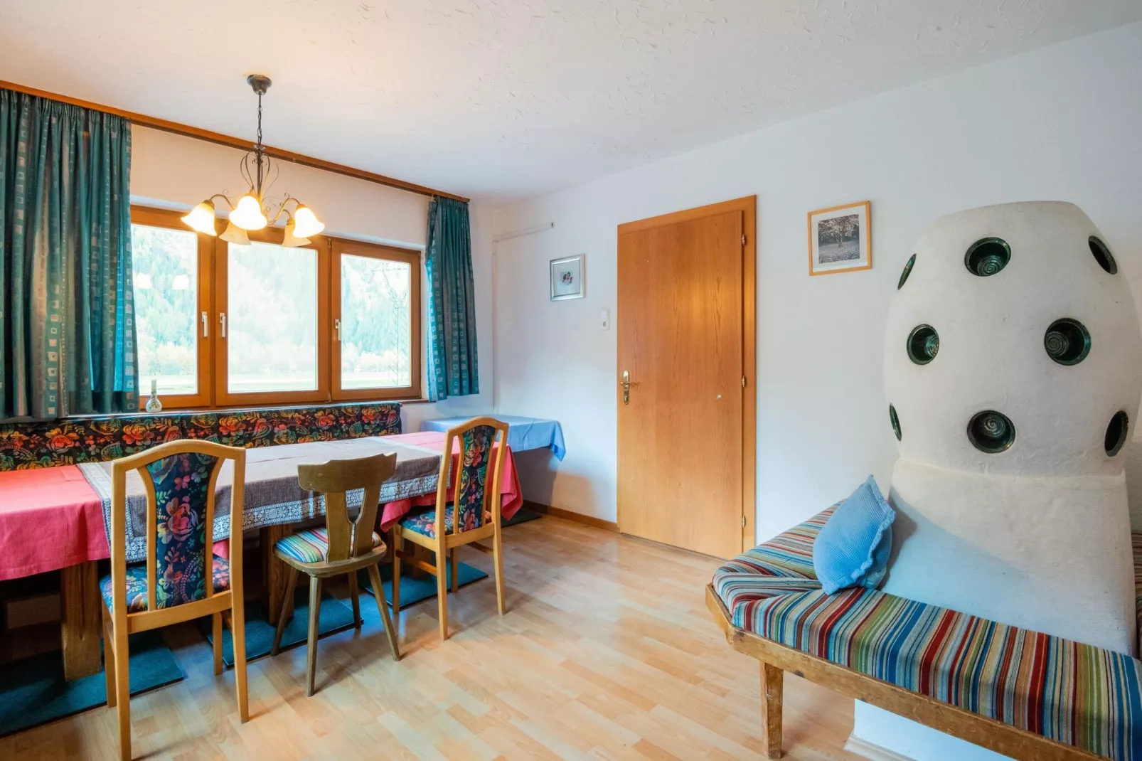 Chalet Friedl-Woonkamer