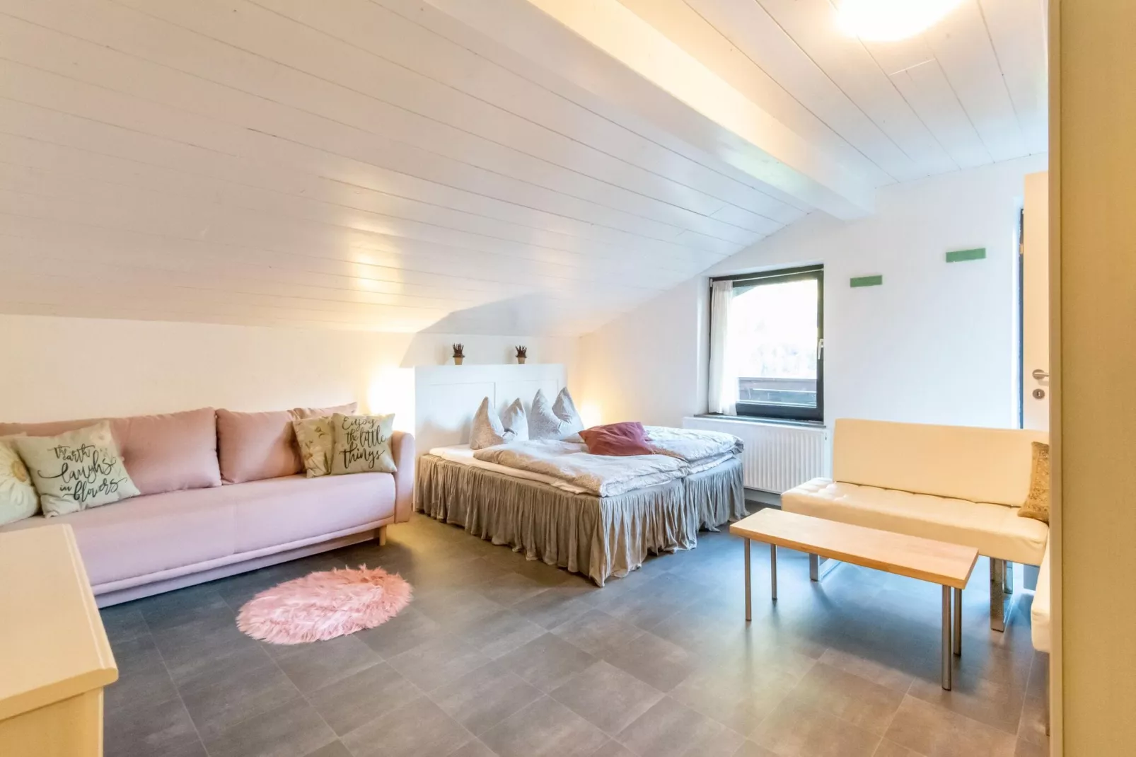 Haus Bergwald TOP 5-Woonkamer