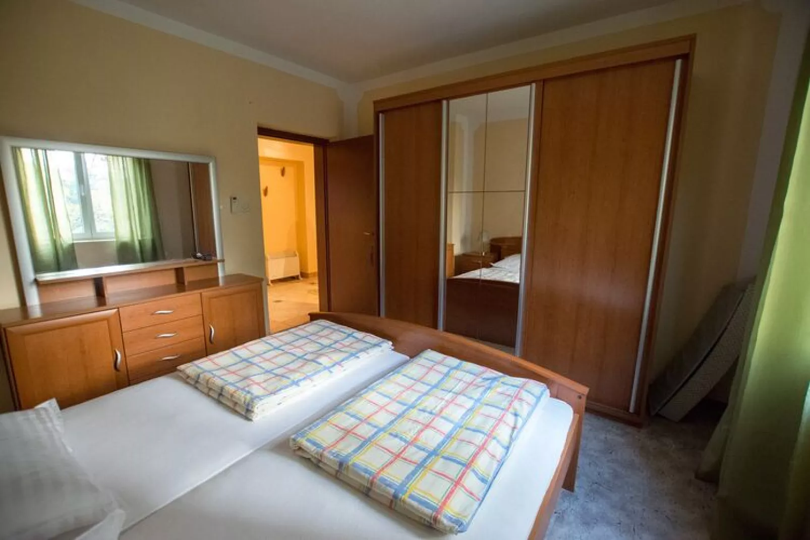 Apartments Grande Vista Starigrad PaklenicaSD62 A-02 - 7 Pers-Slaapkamer