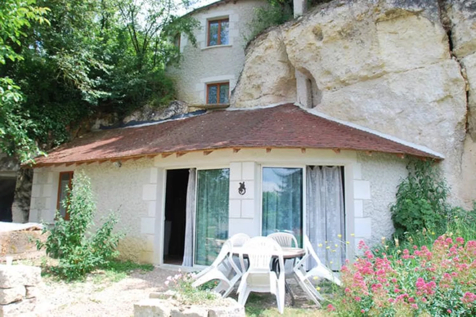 Maison troglodyte - Châteaux de la Loire-Buitenkant zomer