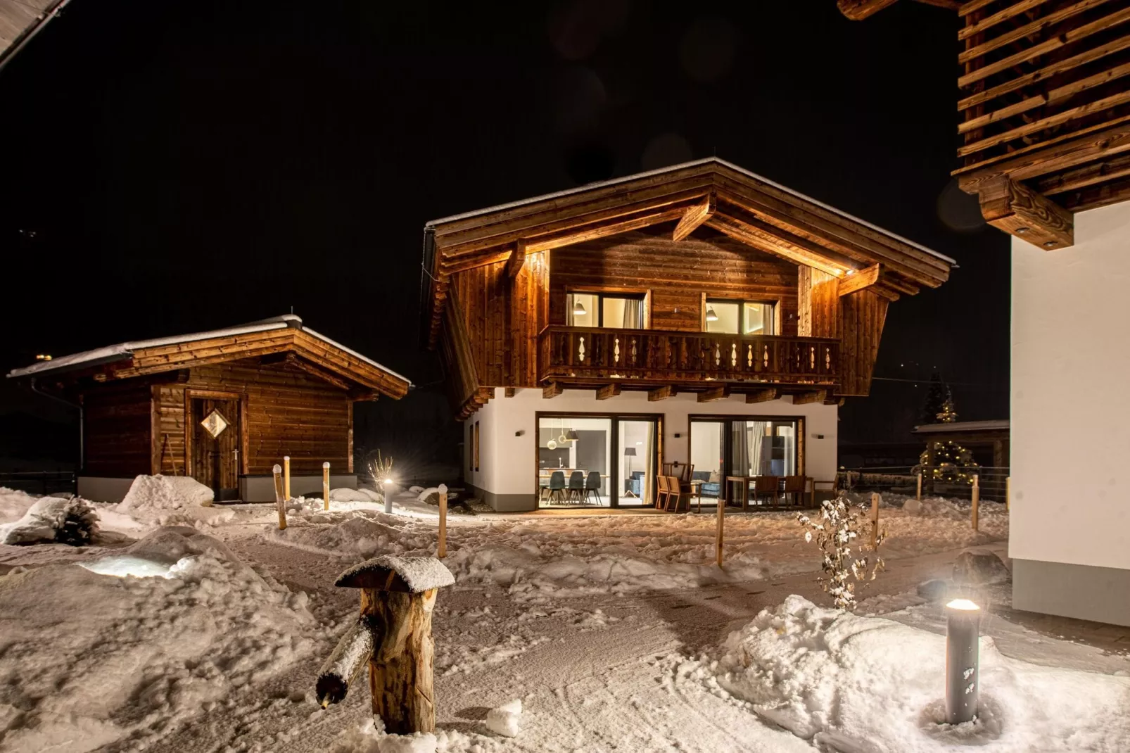 Feriendorf Das Dorf - Scheune/Badhaus-Exterieur winter