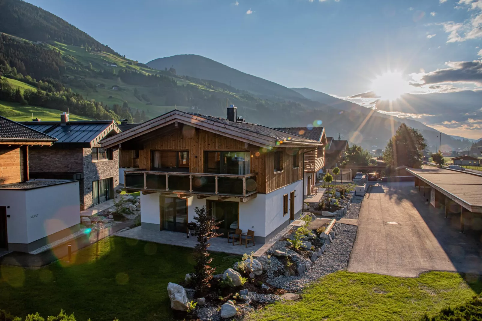 Feriendorf Das Dorf - Scheune/Badhaus-Buitenkant zomer