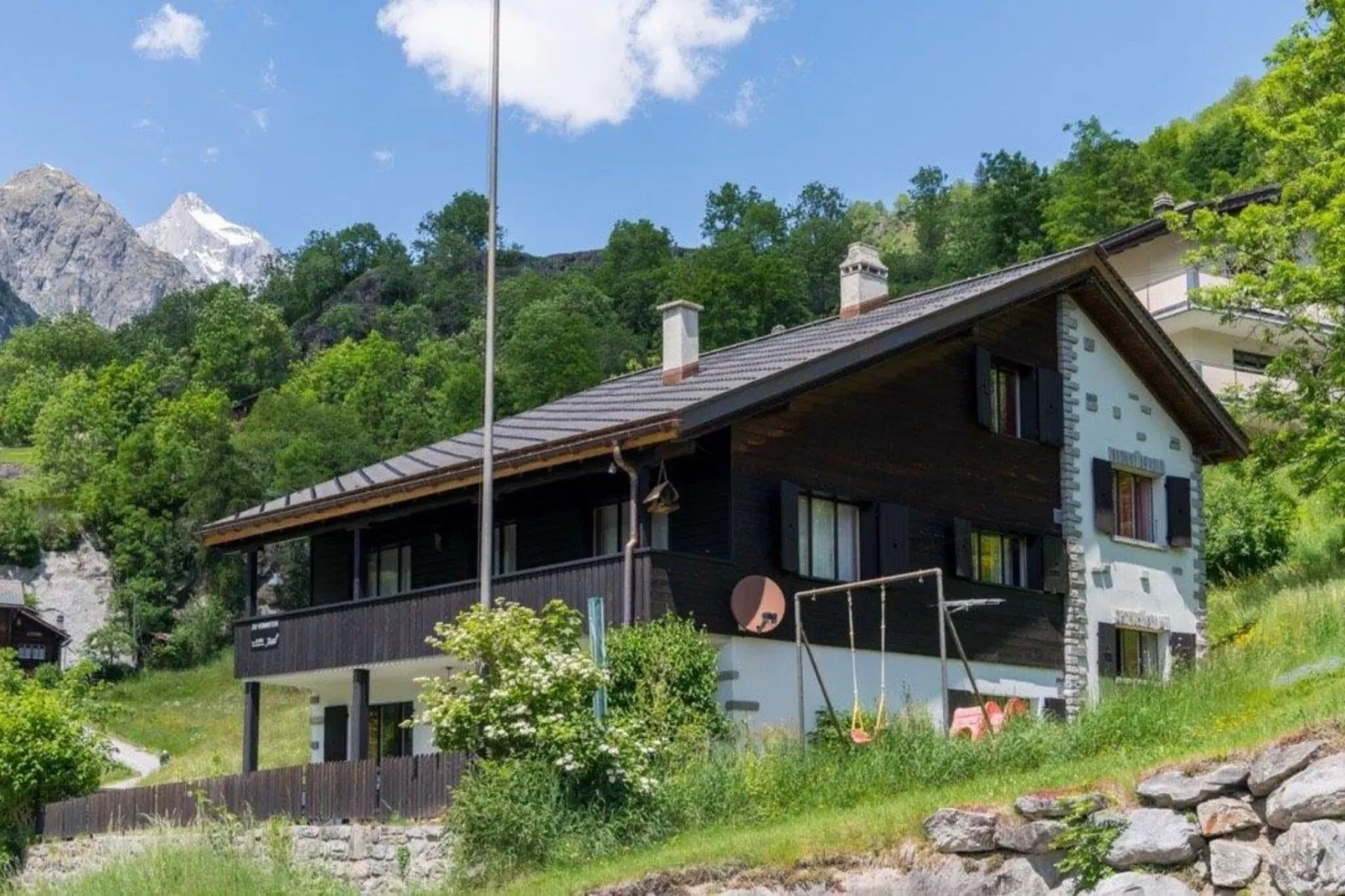 Chalet Jewel Triplex-Buitenkant zomer
