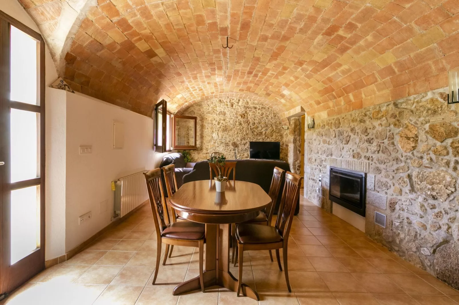 Casa Can Pitchio-Eetkamer