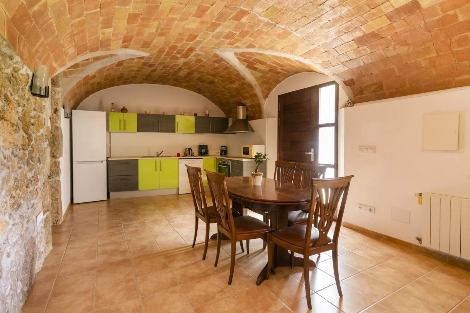 Casa Can Pitchio-Eetkamer