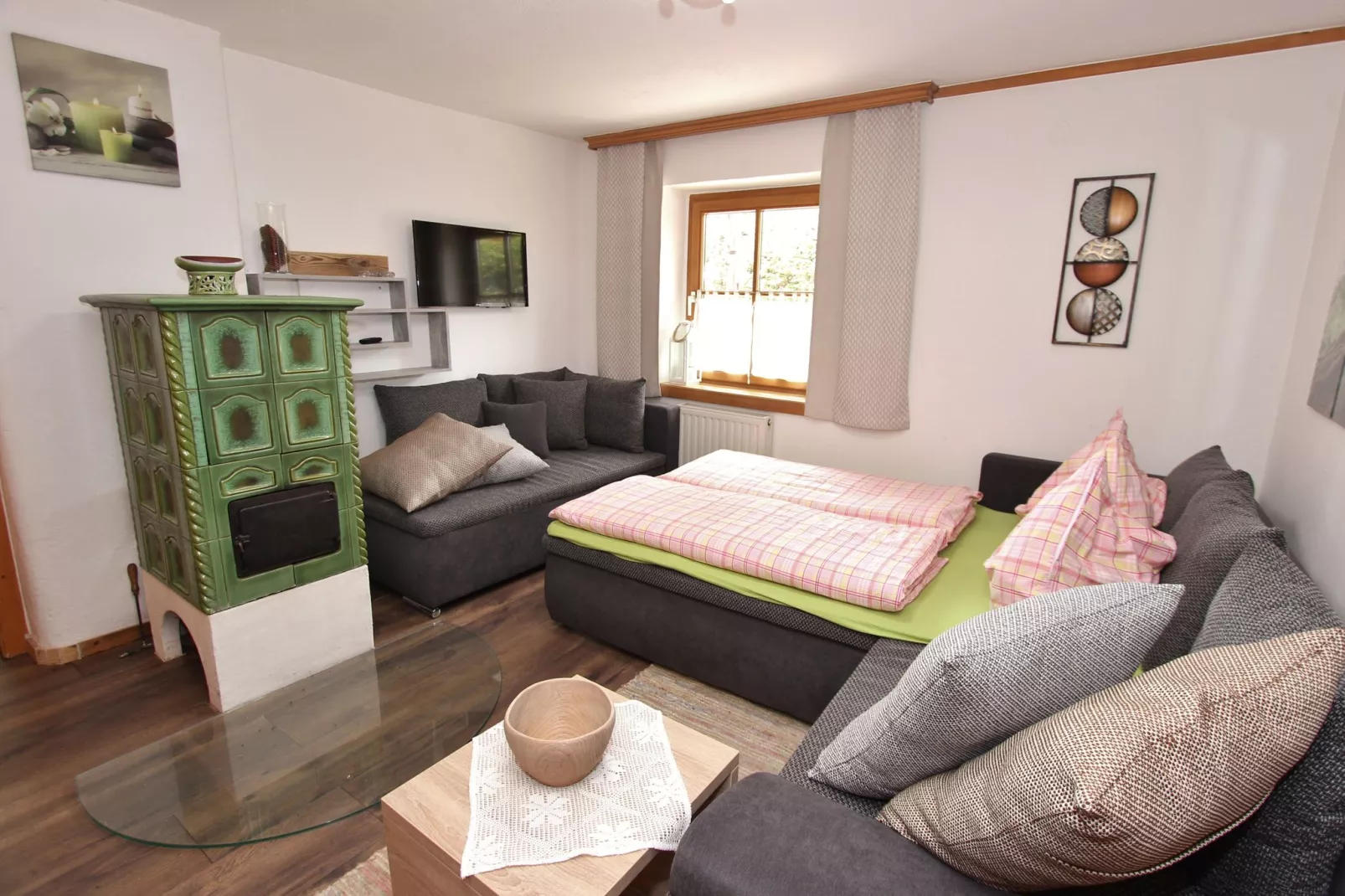 Compact appartement in Walchen met zonnig terras-Slaapkamer