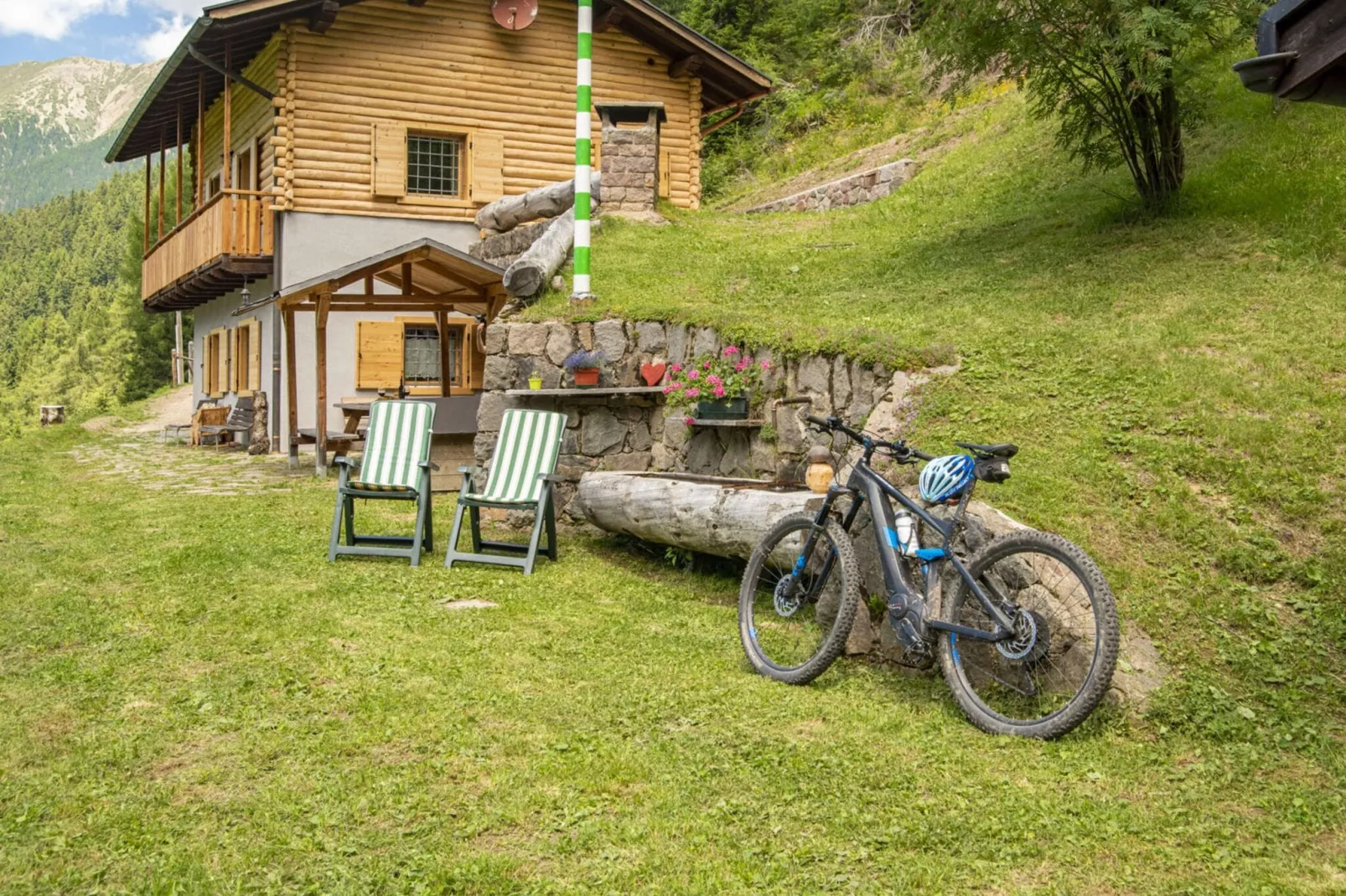 Baita dei Minatori-Tuinen zomer