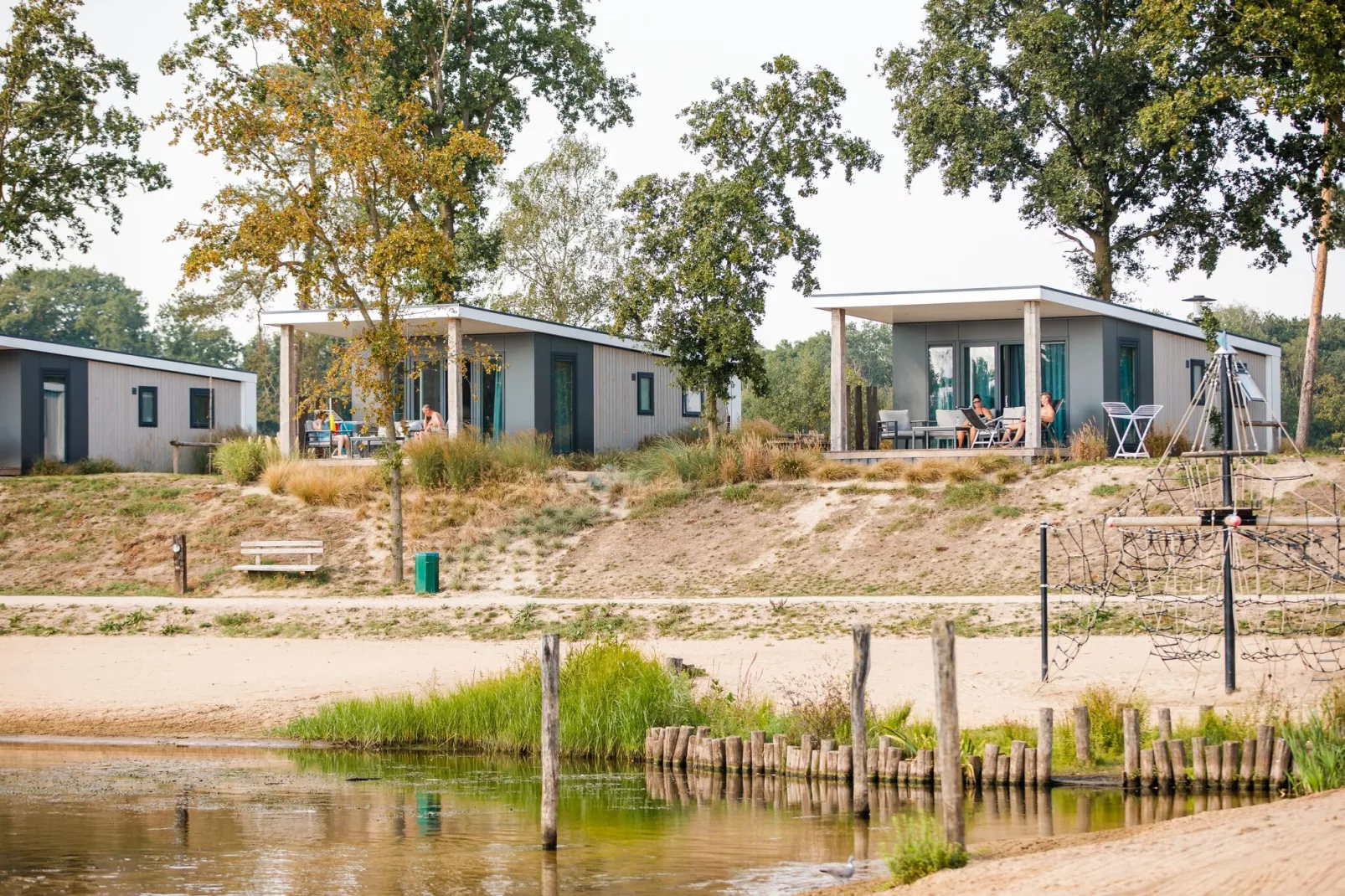 Vakantiepark Leukermeer 9-Buitenkant zomer