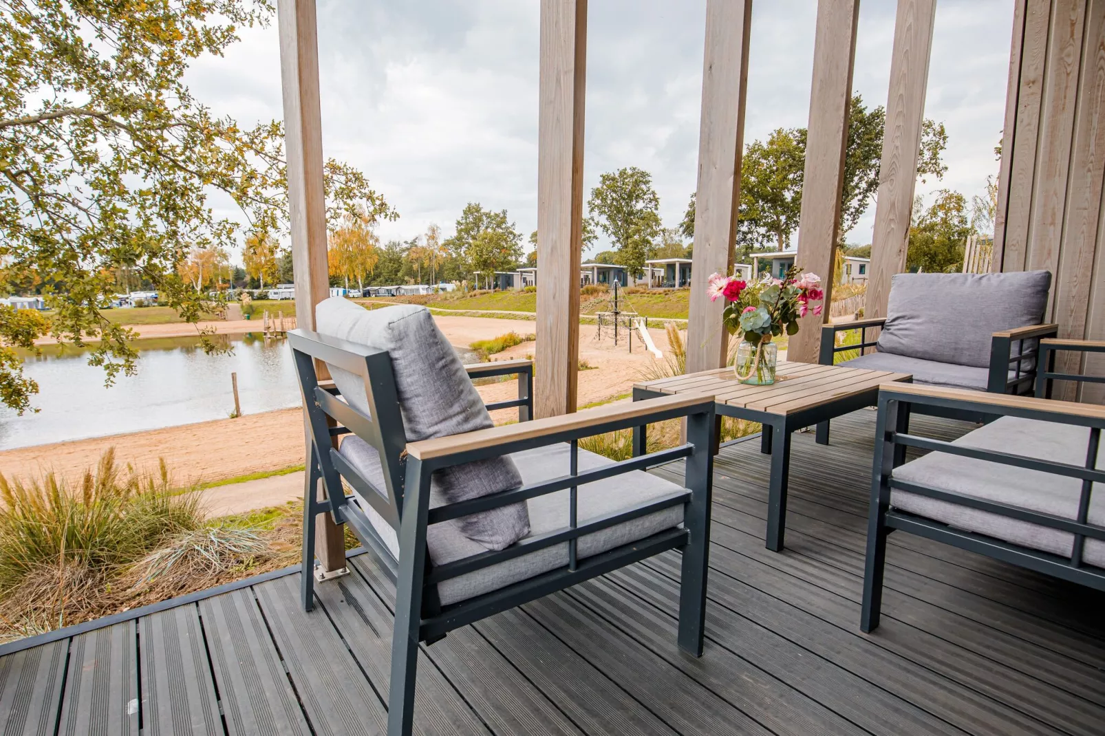 Vakantiepark Leukermeer 10-Terrasbalkon