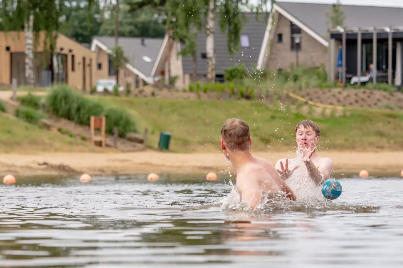 Vakantiepark Leukermeer 11-Parkfaciliteiten