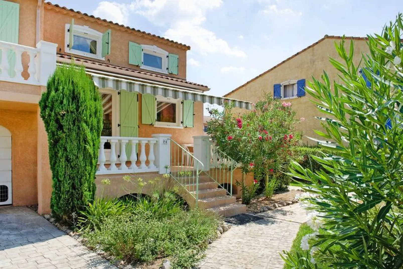 Residence Le Clos des Oliviers Vidauban-Maison 4 chambres 8 pers standard-Buitenkant zomer