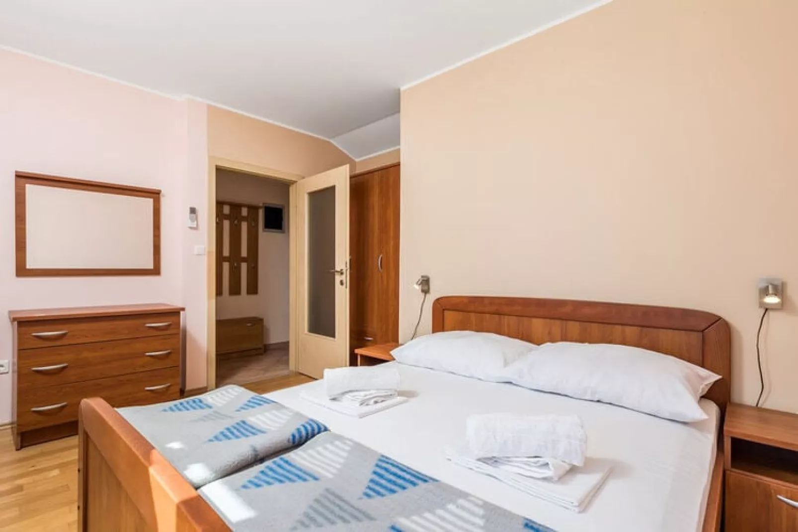 Apartments Nadica Novalja-A8 ca 108 qm max 8 Pers-Slaapkamer