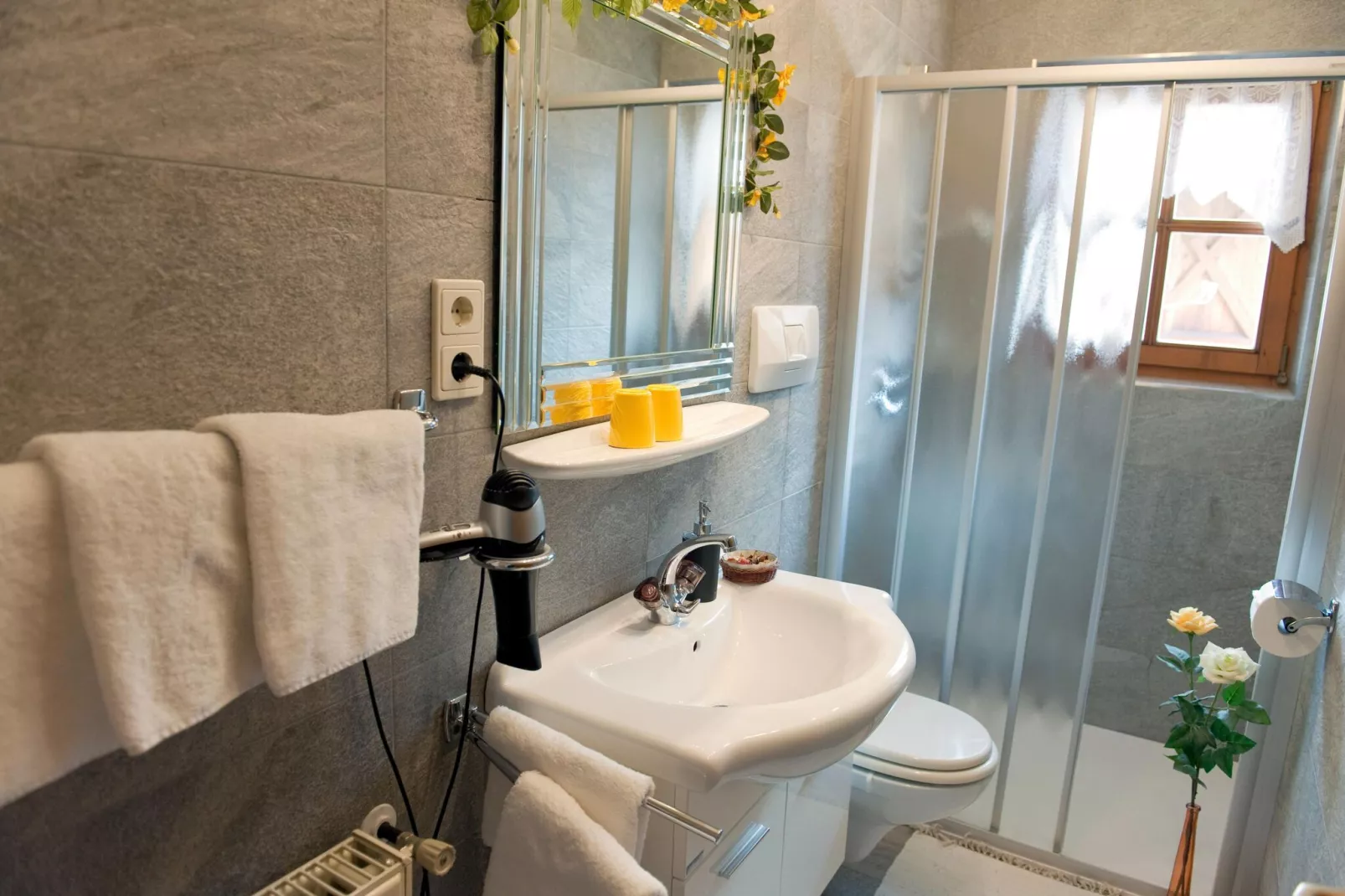 Niedermunthof Villnöß - Sass Rigais-Badkamer