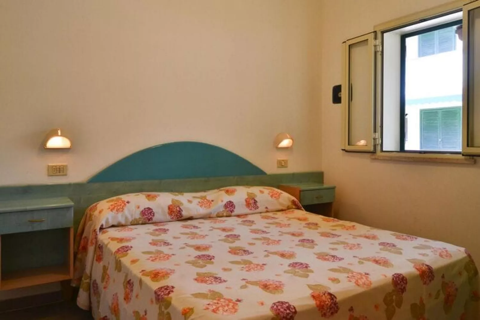 Holiday resort Villaggio Lido del Mare Rodi Garganico- Row bungalows Bilo 4-Slaapkamer