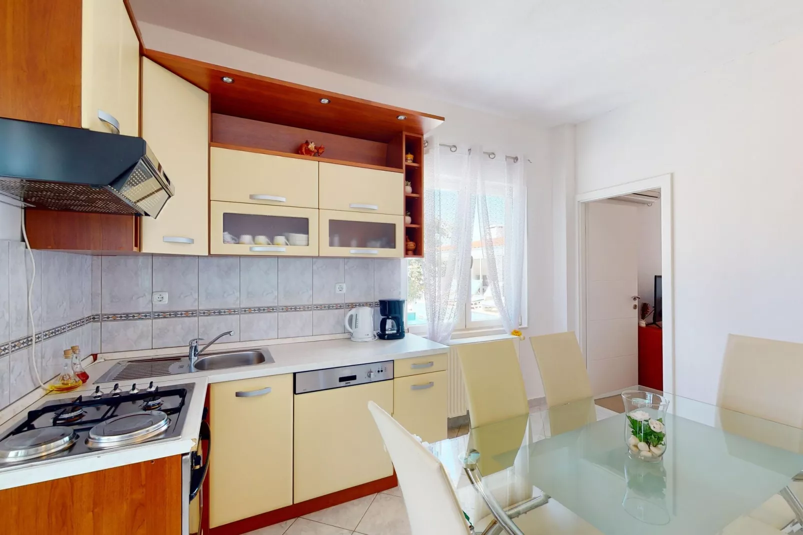 Villa Almas holiday house-Keuken
